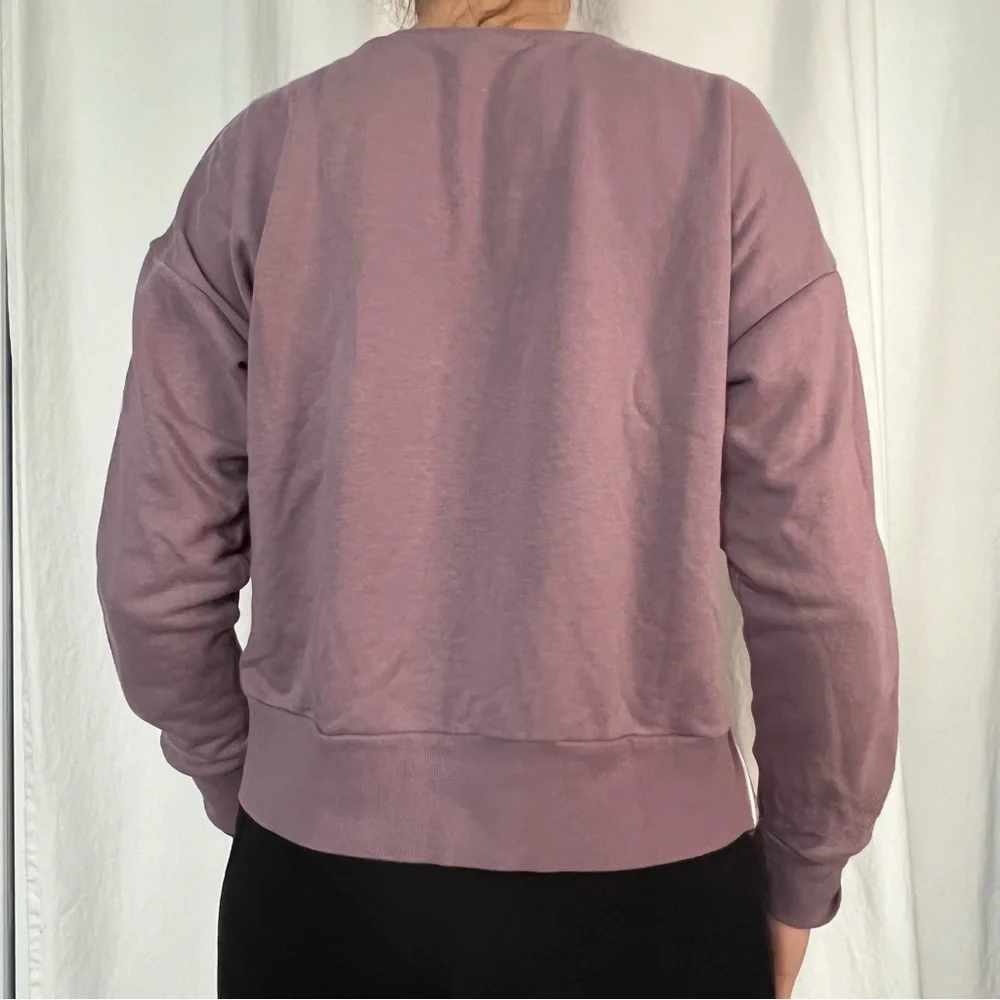 Adidas Pullover - Picture 2 of 6